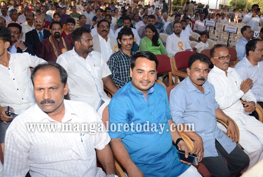 CM Siddaramaiah Lays foundation 1